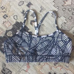 Lululemon sports bra
